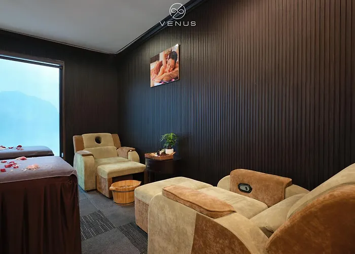 Venus Cruises Bay By Venus Group 5* Hạ Long